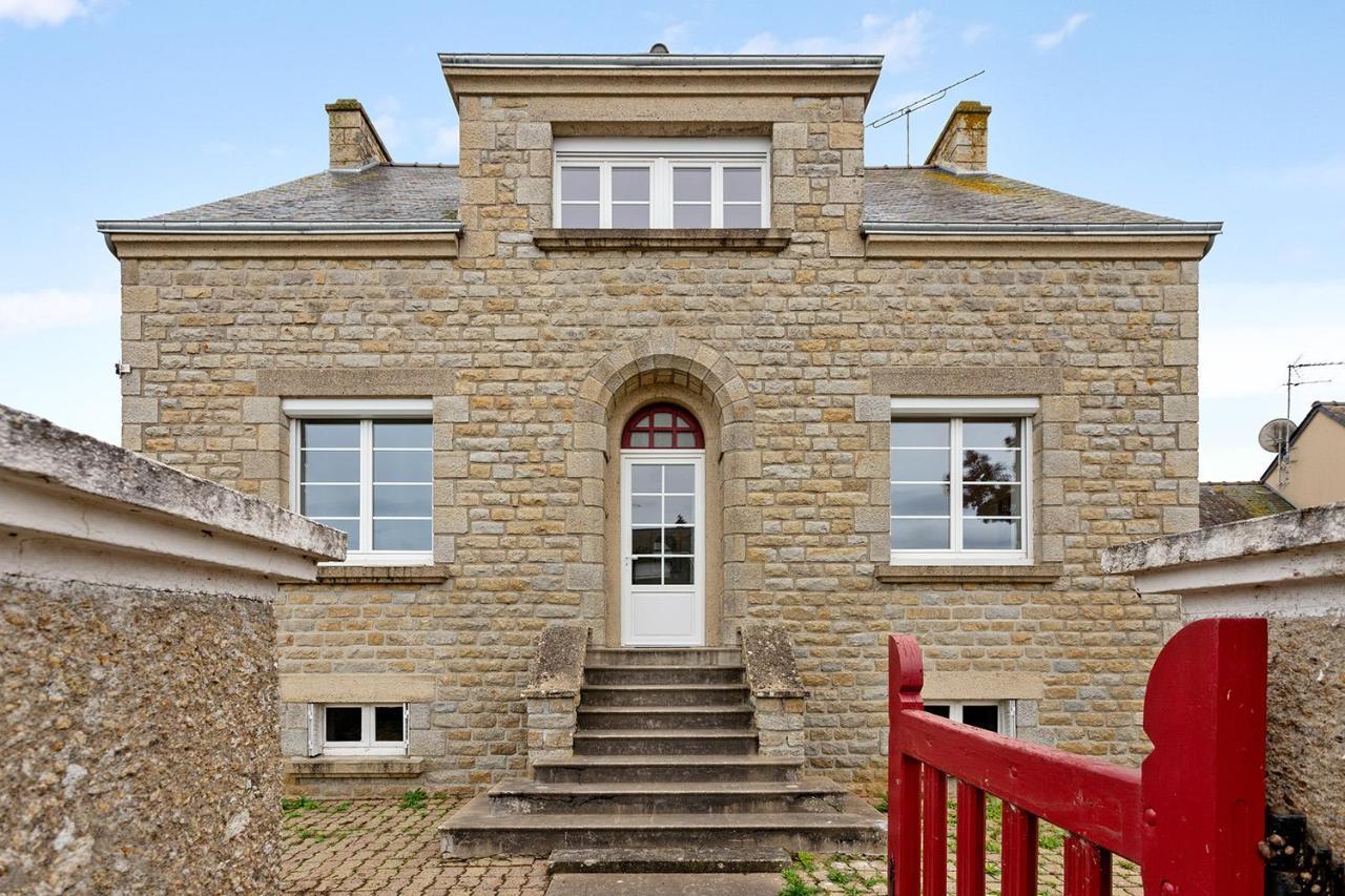 Апартаменты Loft British Au Pied Du Mont ! Понторсон Экстерьер фото