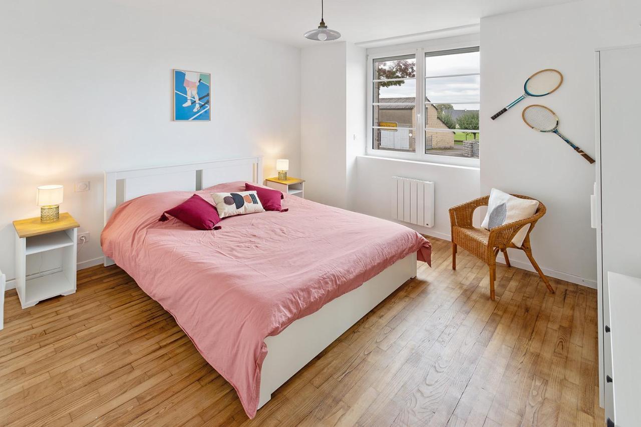 Апартаменты Loft British Au Pied Du Mont ! Понторсон Экстерьер фото